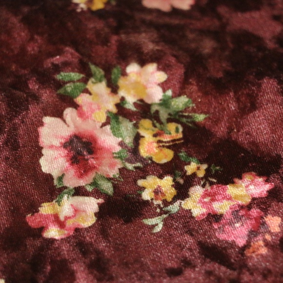 Planet Gold Juniors' Velvet Velour Mock-Neck Top - Picture 5 of 8